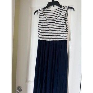 Breastfeeding dress